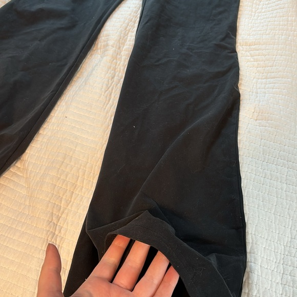 Flattering bootleg BP leggings - Picture 8 of 9